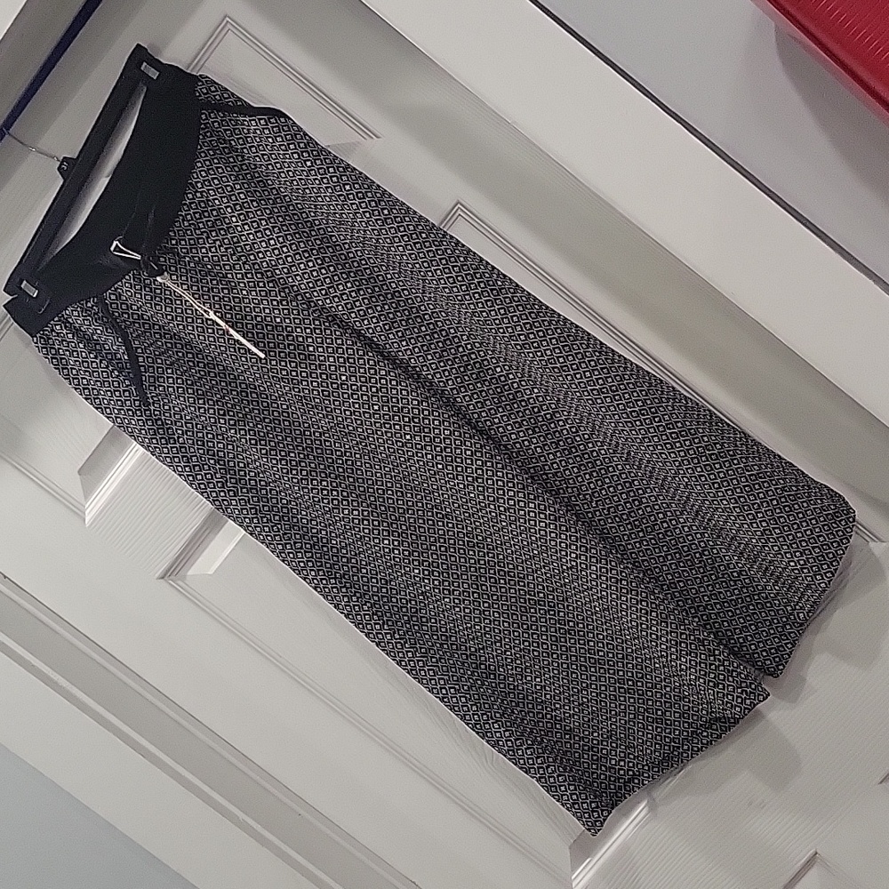 Max Studio ankle length  pants